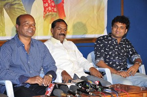 Katrina Karina Madhyalo Kamal Haasan Press Meet